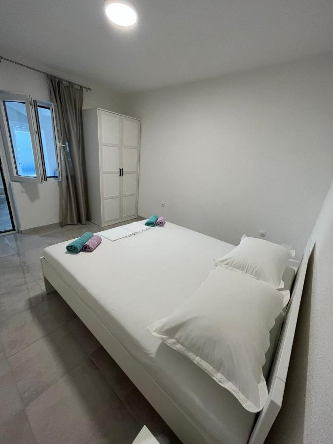 Deluxe Summer Breeze Baska Voda Luaran gambar