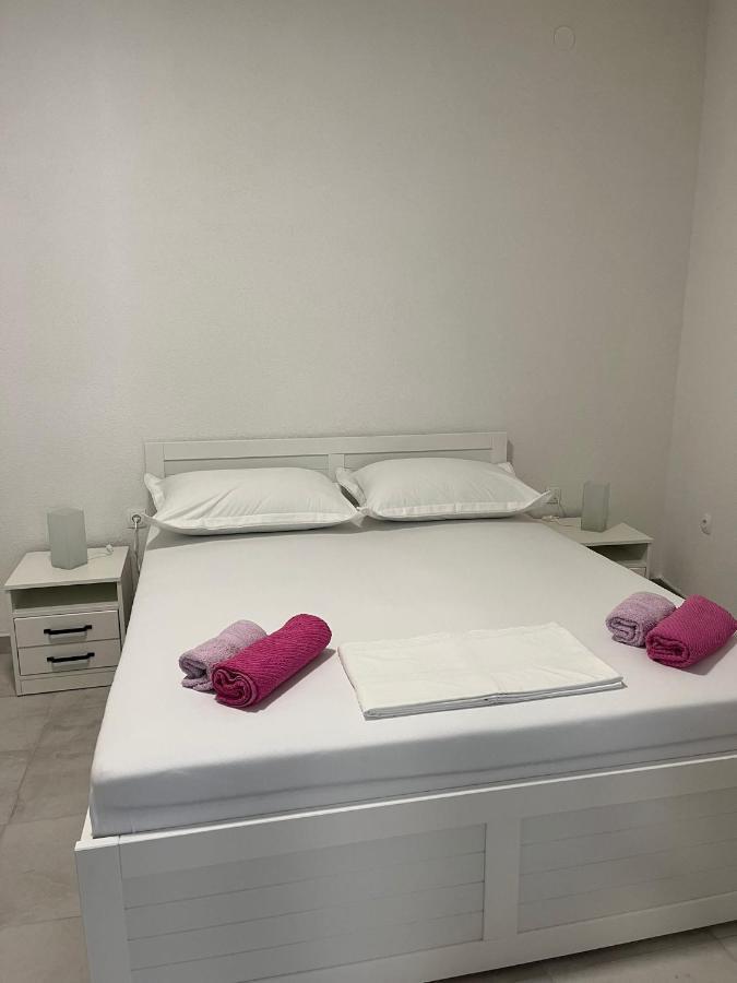 Deluxe Summer Breeze Baska Voda Luaran gambar