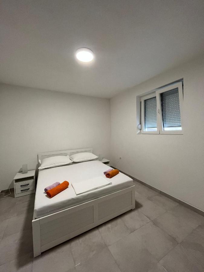 Deluxe Summer Breeze Baska Voda Luaran gambar